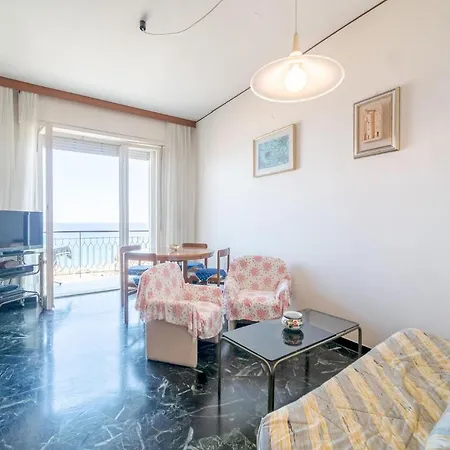 Apartment Varazze *