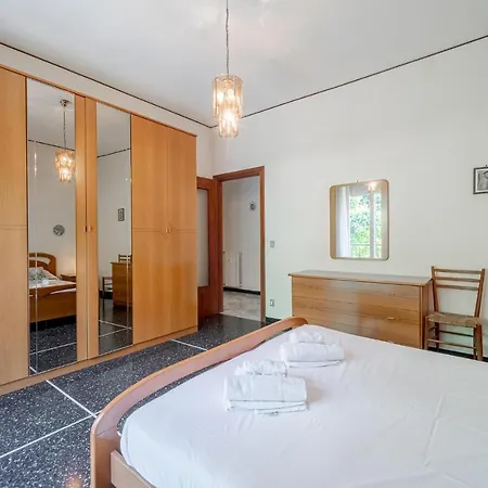 Apartment Varazze 公寓